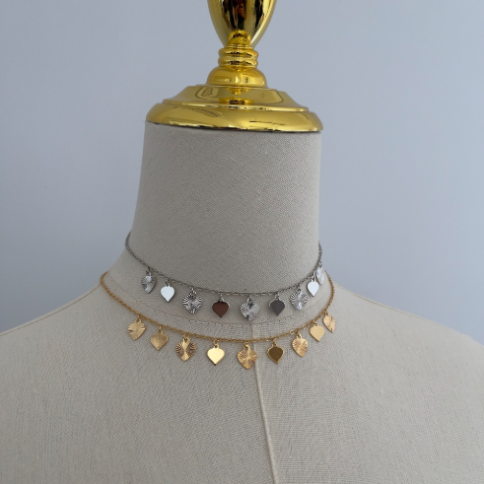 Colar Choker Medalhas Coração