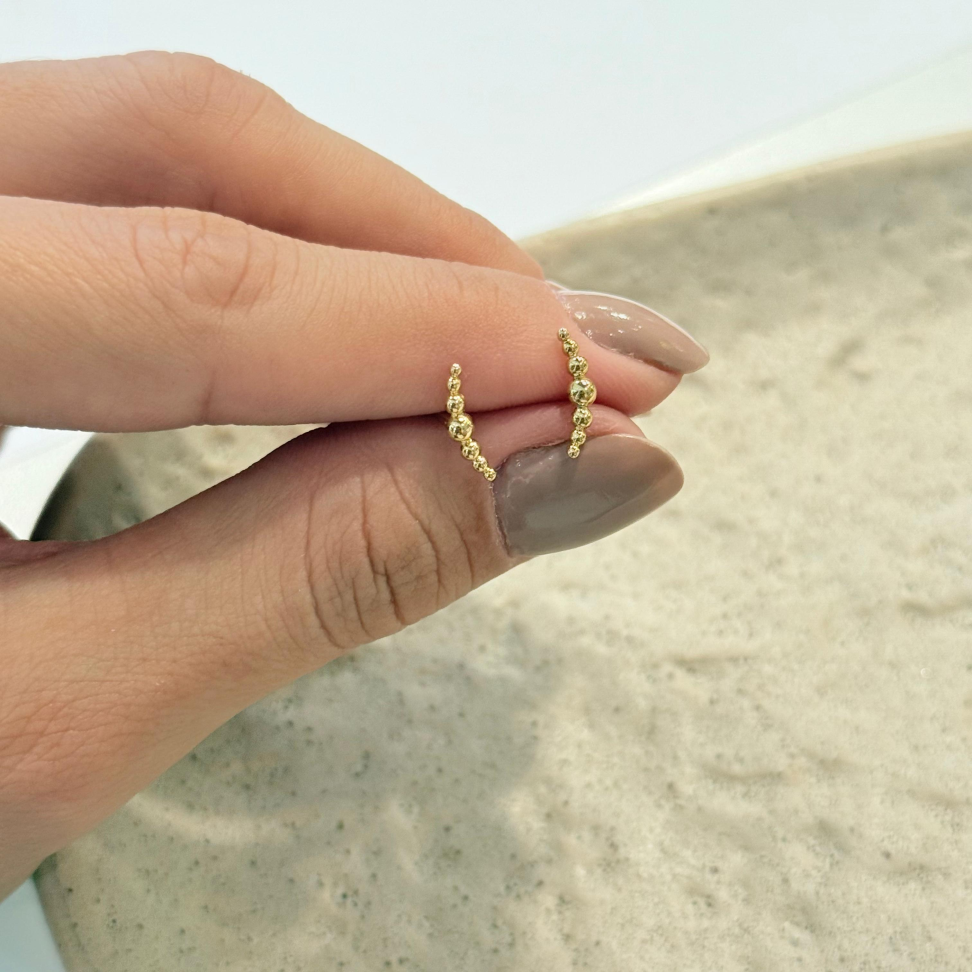 Brinco Ear Cuff Mini Bolinhas