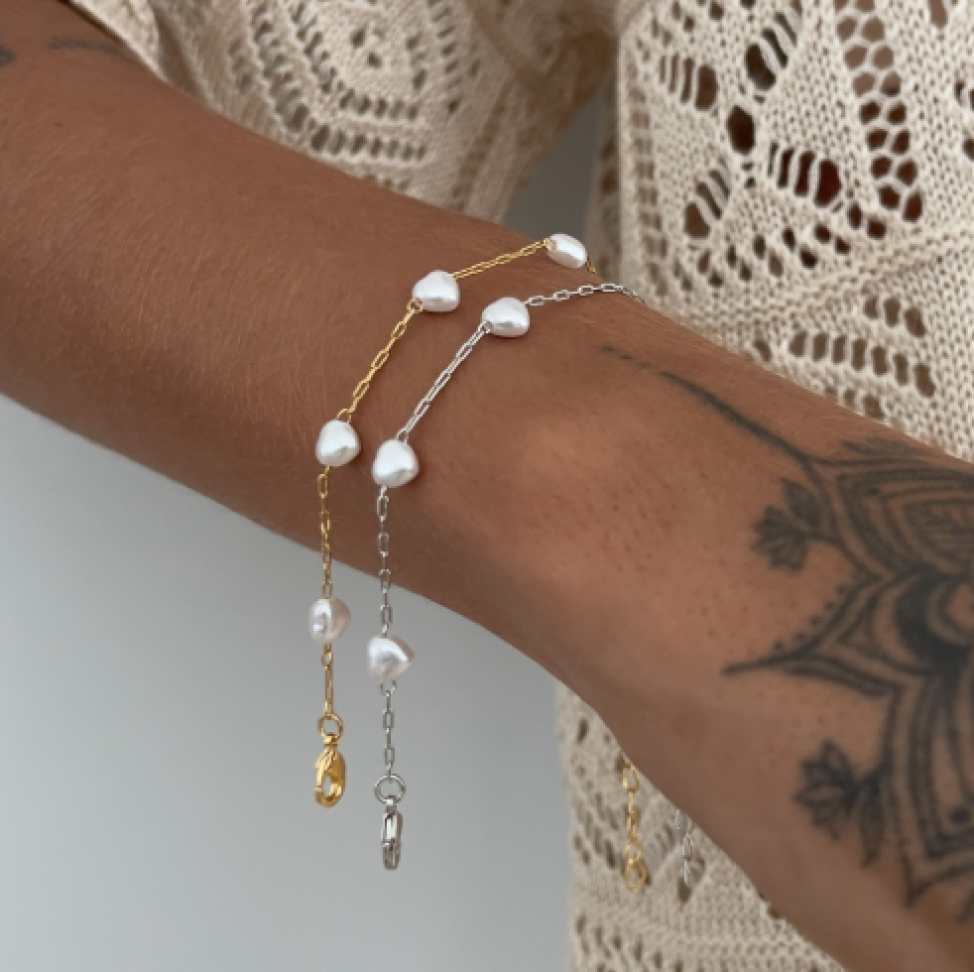 Pulseira Corações de Pérola