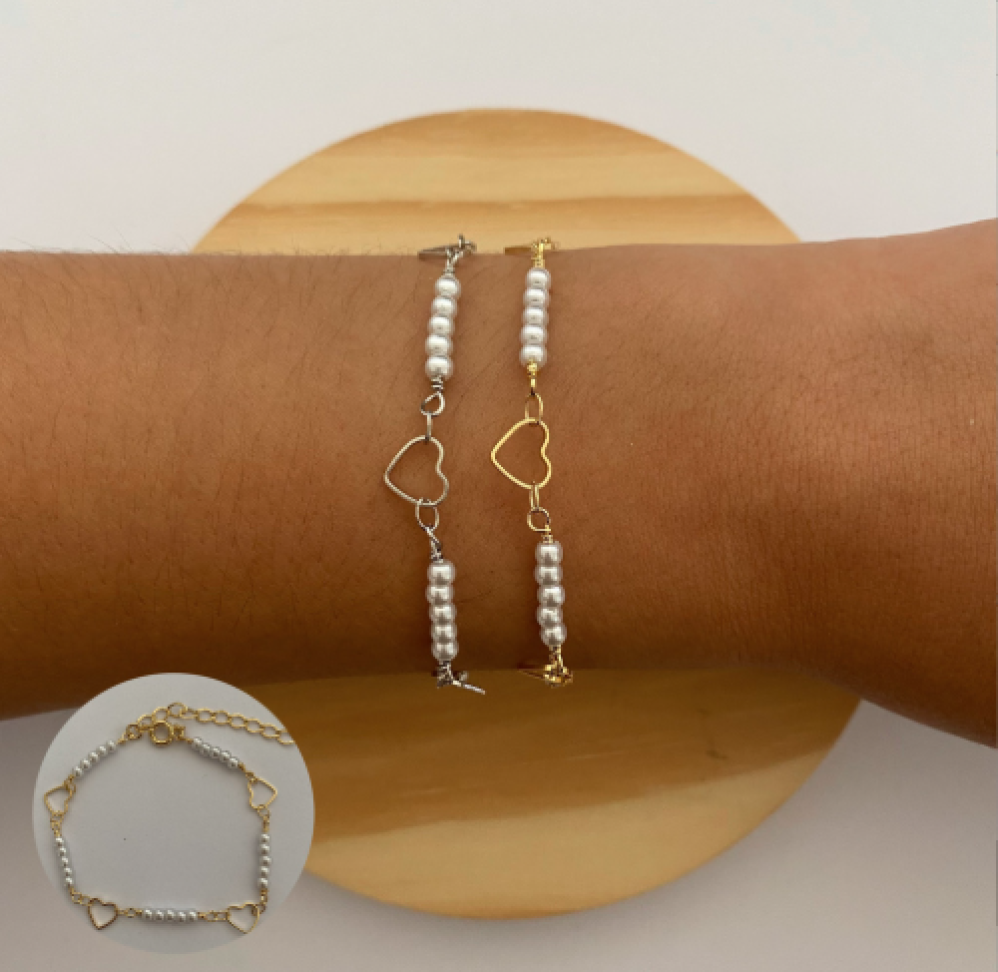 Pulseira Corações & Pérolas