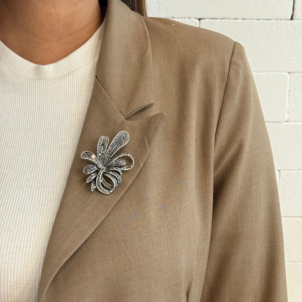 Broche Arabesco Preto