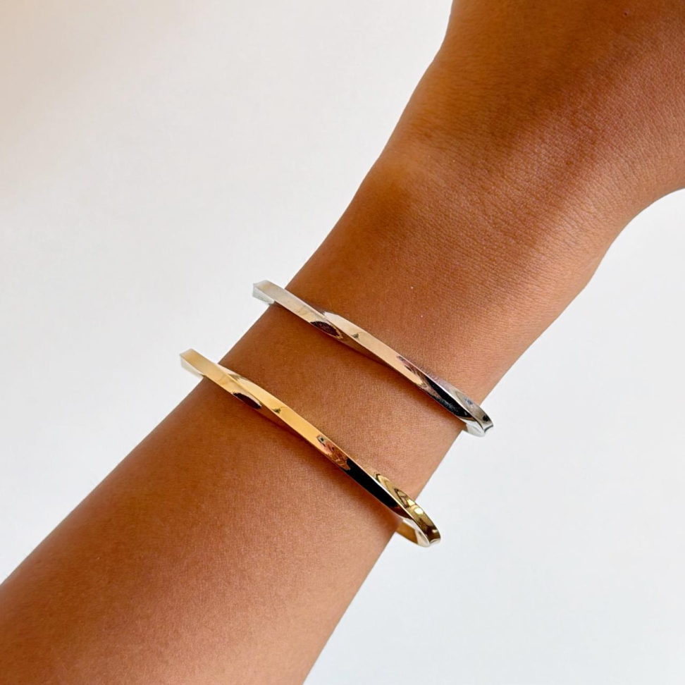 Bracelete Torcido Minimalista