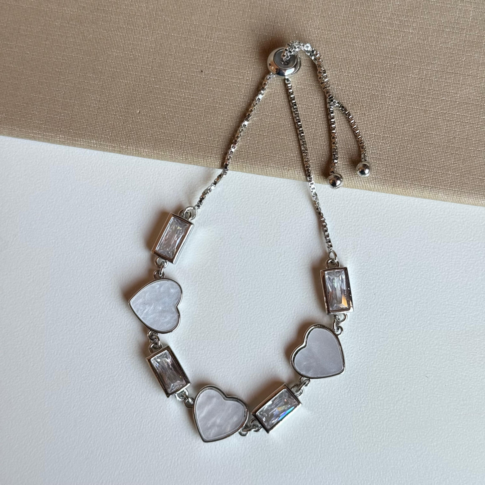 Pulseira Gravata Corações Perolados