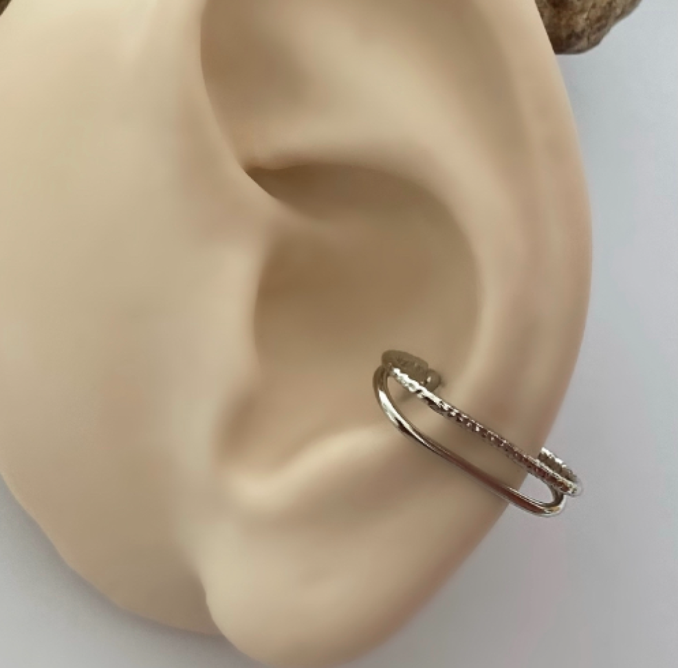 Piercing Fake Earhook Diamantado