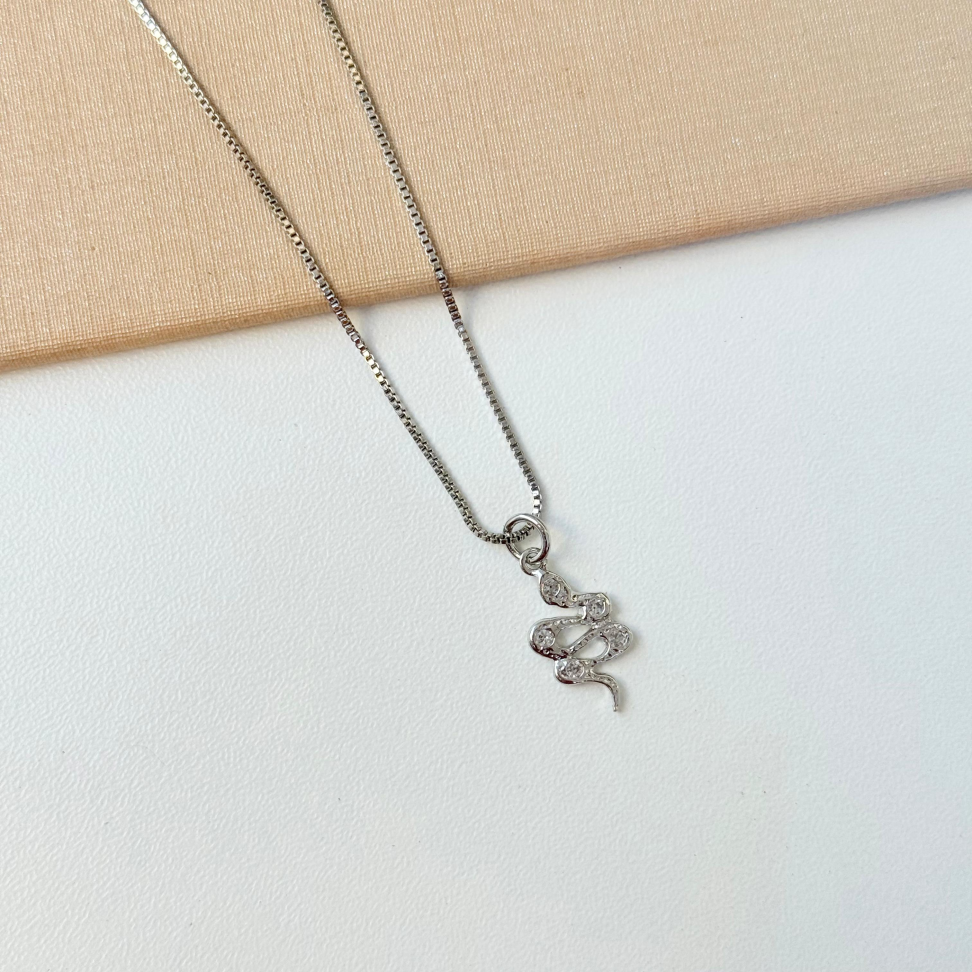 Colar Pingente Cobra