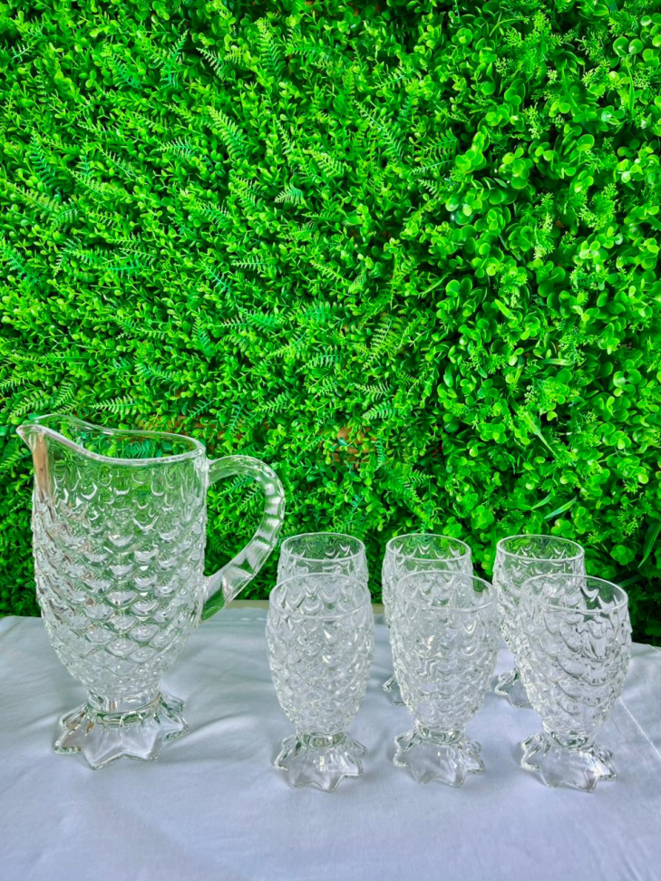 CONJUNTO - JARRA DE VIDRO (1,5L) COM 6 COPOS DE VIDRO (220 ML)
