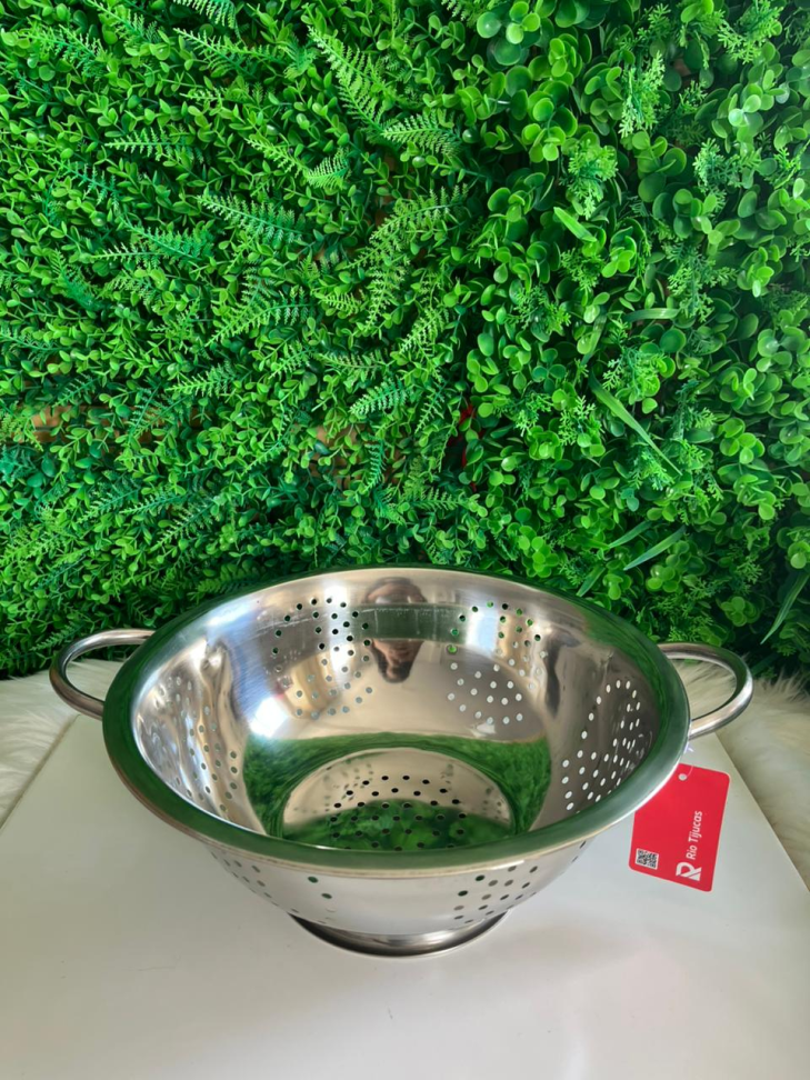 ESCORREDOR MULTIUSO COM ALÇAS EM INOX - 28 CM