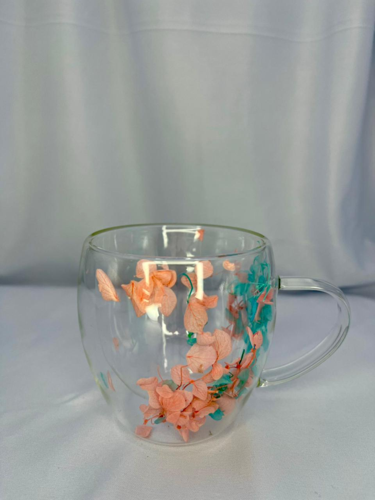 CANECA EM VIDRO BOROSSILICATO COM PAREDE DUPLA E FLORES SECAS - 250 ML - #8