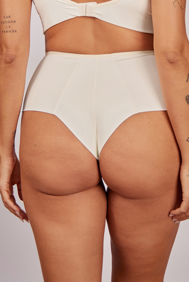 Calcinha Fio Alta Reforçada - #3