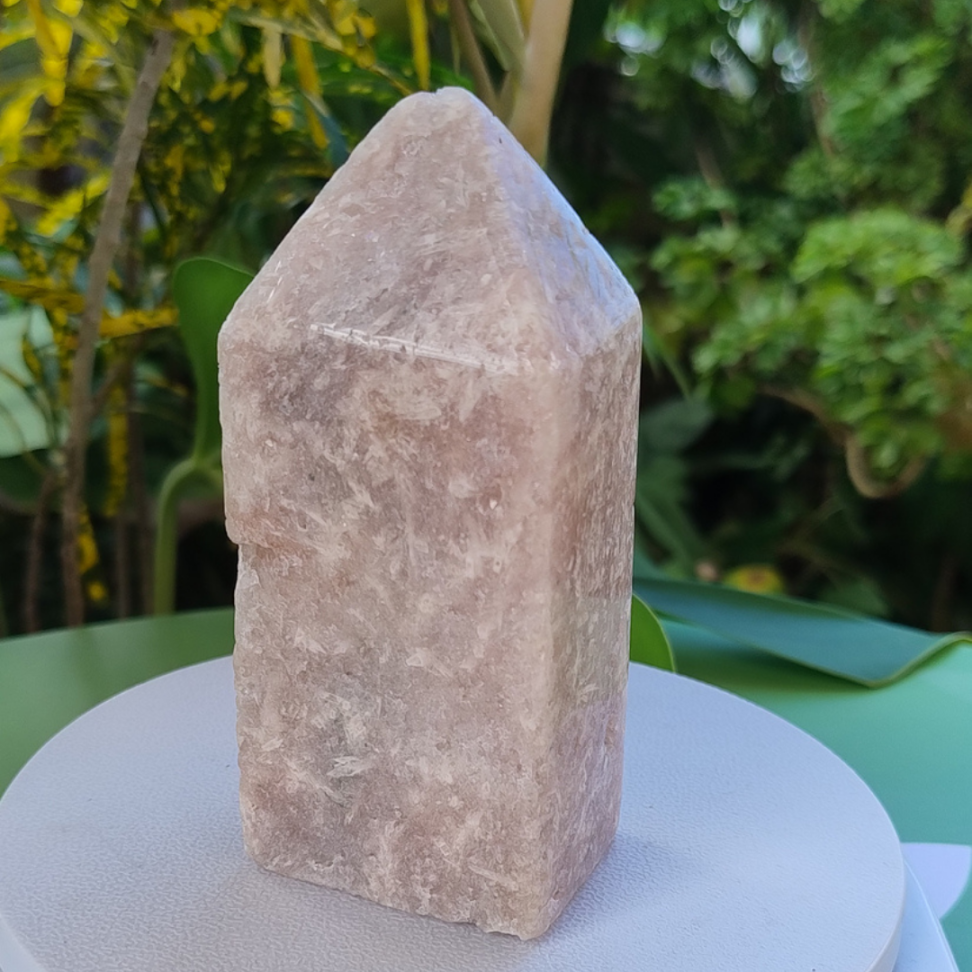 Obelisco Gerador de Quartzo Rosa Natural – Peça Exclusiva (389g)