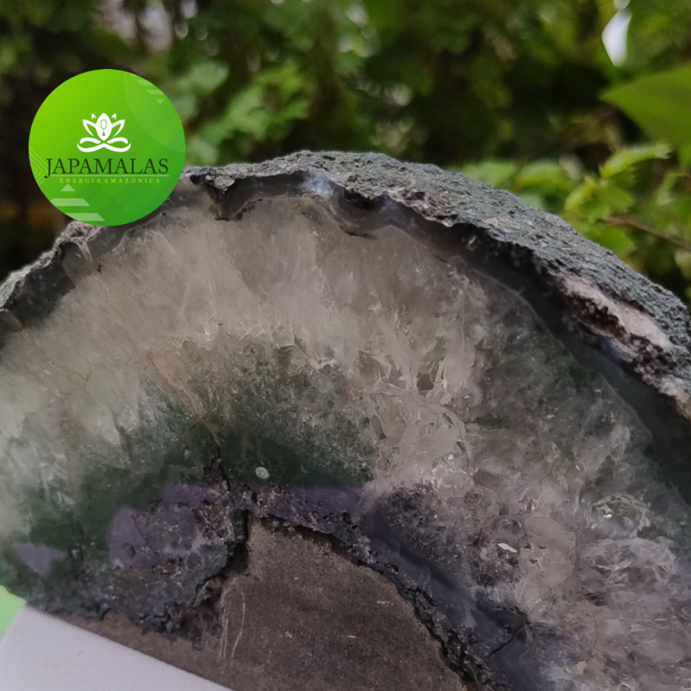 Pedra Decorativa Ametista com Base Serrada - #6