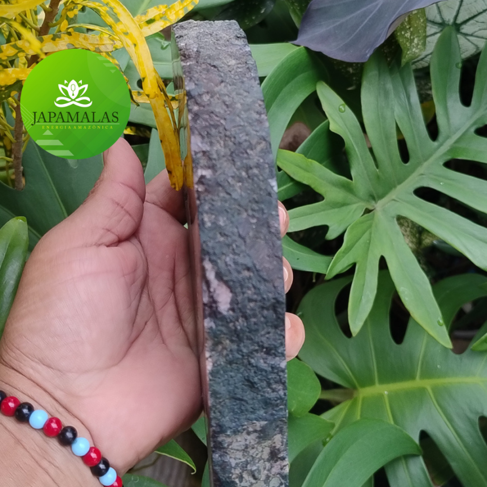 Pedra Decorativa Ametista com Base Serrada - #3