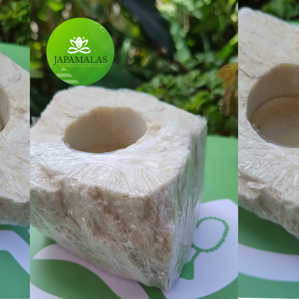 Porta-Velas em Feldspato Bruto Natural (1236g)