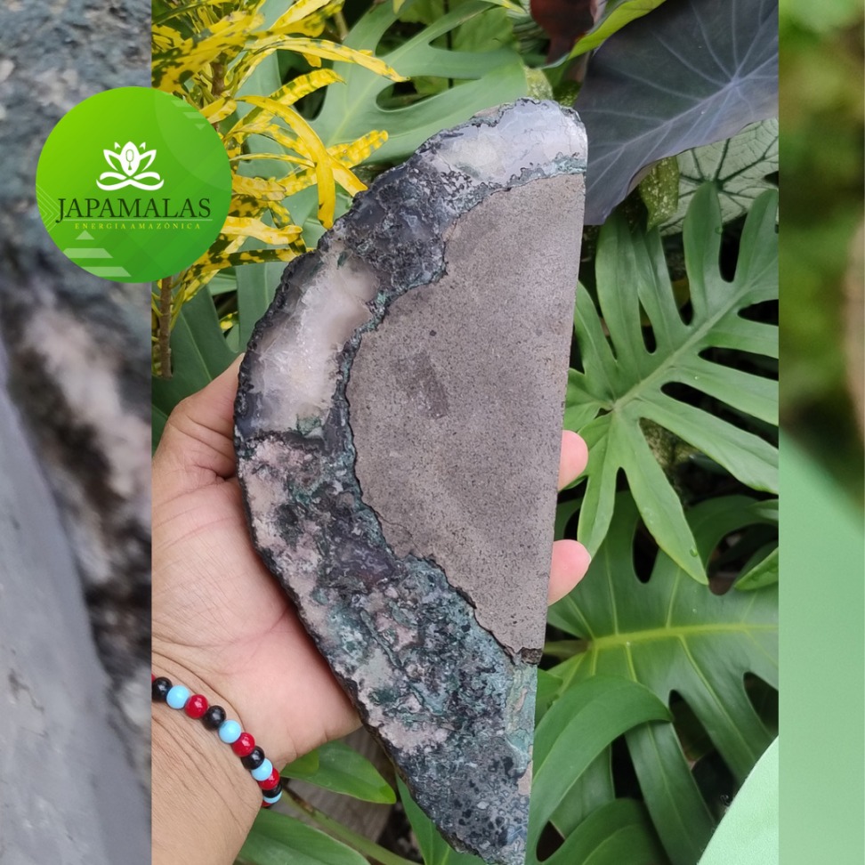Pedra Decorativa Ametista com Base Serrada - #5