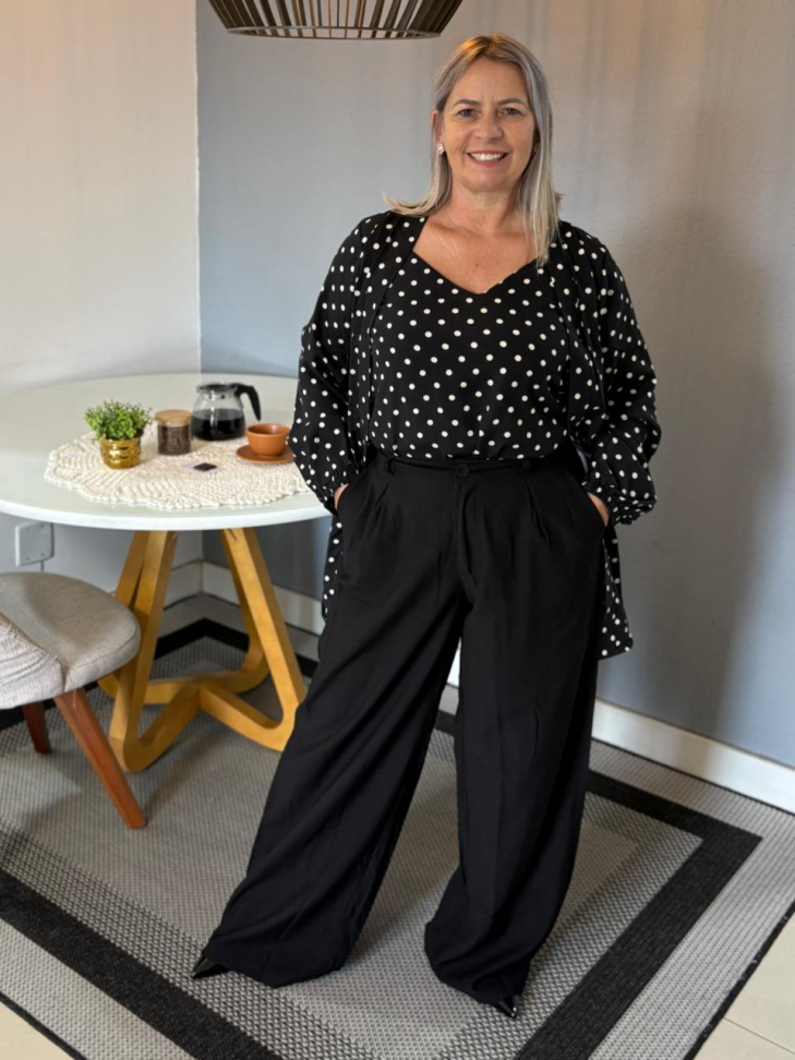 Calça Reta com Prega Frontal - #6