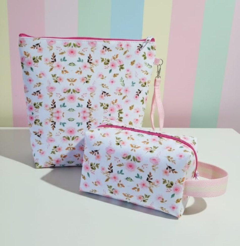 ★Kit higiene - Saquinho: 26 altura 19 largura - Nescesser: 18 largura 10 altura - #3