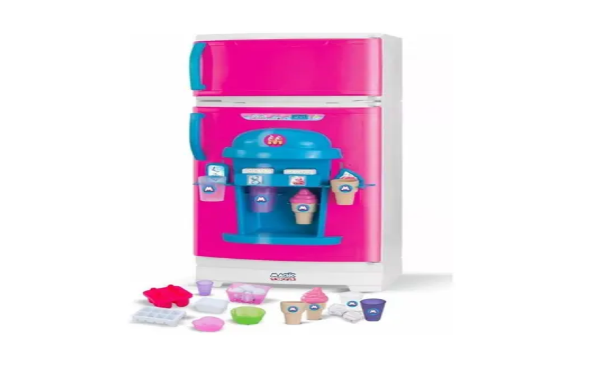 Geladeira Infantil Com Freezer Magic Toys Branca de Plástico 62.5cm