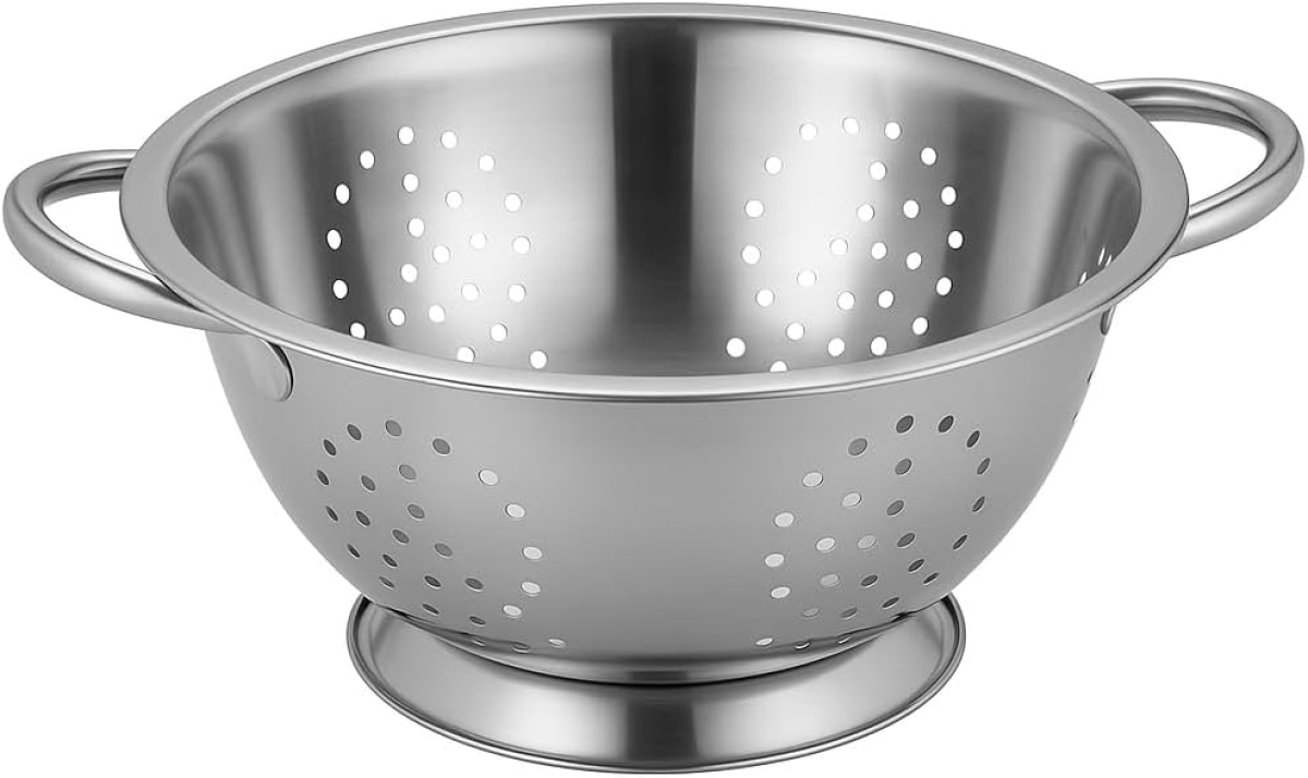 Escorredor de Massas 24 cm (2 L) em Aço Inox – Alças Laterais e Design Perfurado – Ideal para Macarrão, Legumes, Pequenas Porções – Storeasy