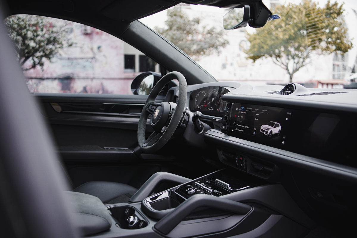 PORSCHE CAYENNE 4.0 V8 GASOLINA GTS COUPÉ AWD TIPTRONIC S - #3