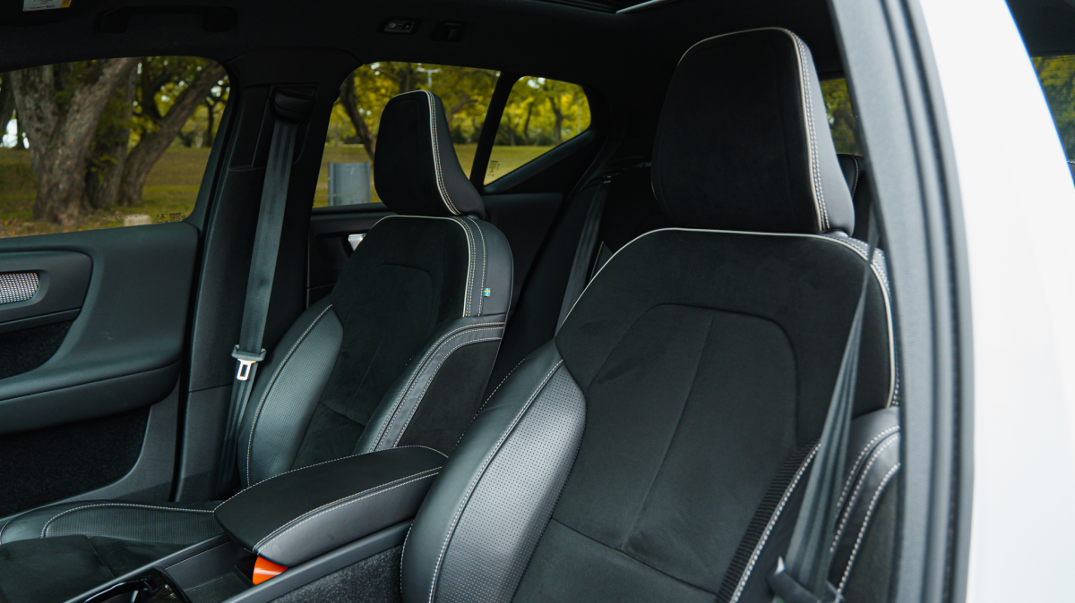 VOLVO XC40 1.5 T5 RECHARGE R-DESIGN GEARTRONIC - #4