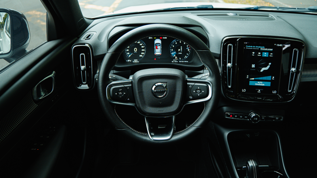 VOLVO XC40 1.5 T5 RECHARGE R-DESIGN GEARTRONIC - #3