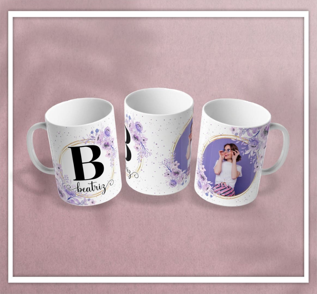 Caneca Inicial e nome - #15