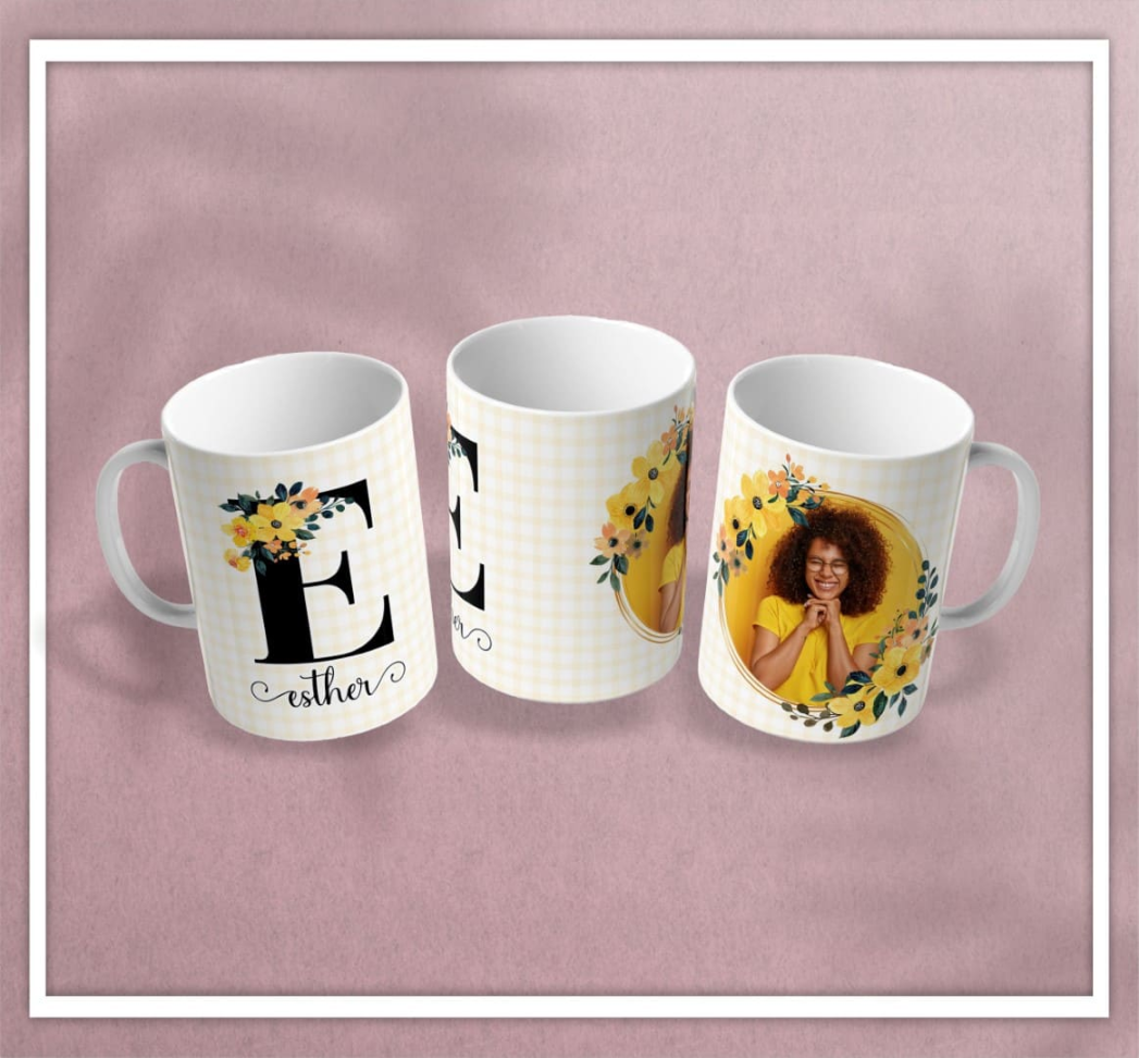 Caneca Inicial e nome - #18