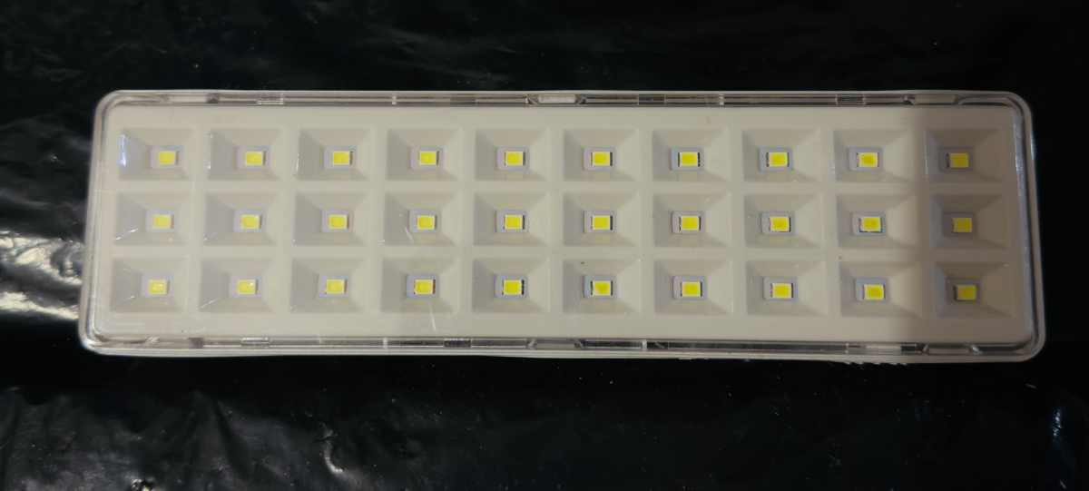 Luminária de Emergência 30 Leds Bivolt Segurimax