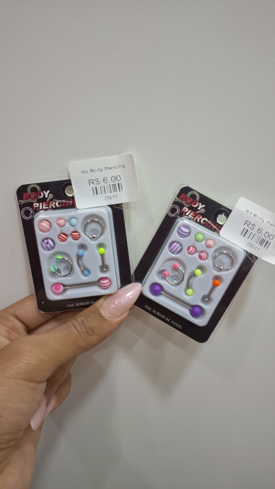 Kit body piercing