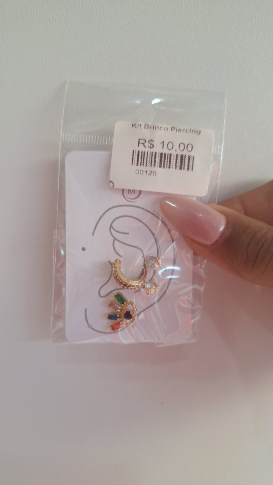 Brinco estilo piercing