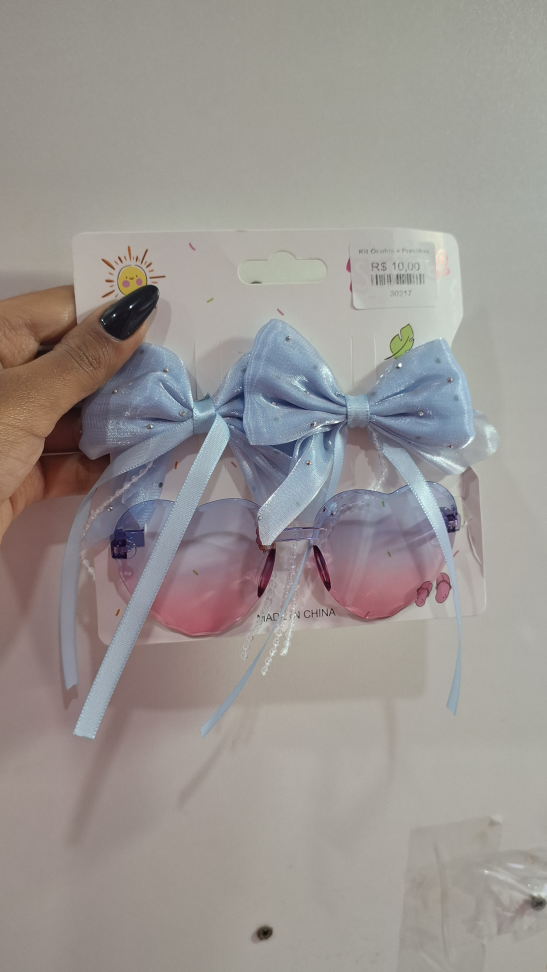 Kit óculos e presilhas