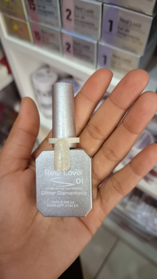 Esmalte em gel real love glitter diamantado