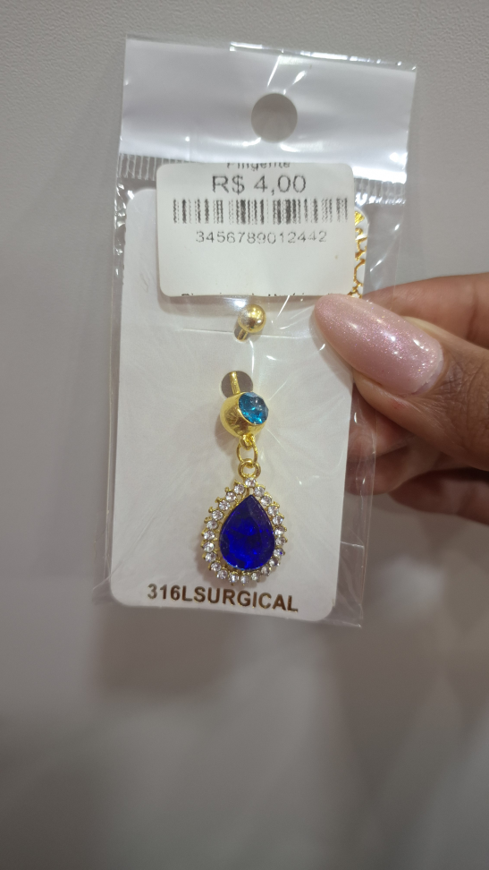 Piercing de umbigo com pingente