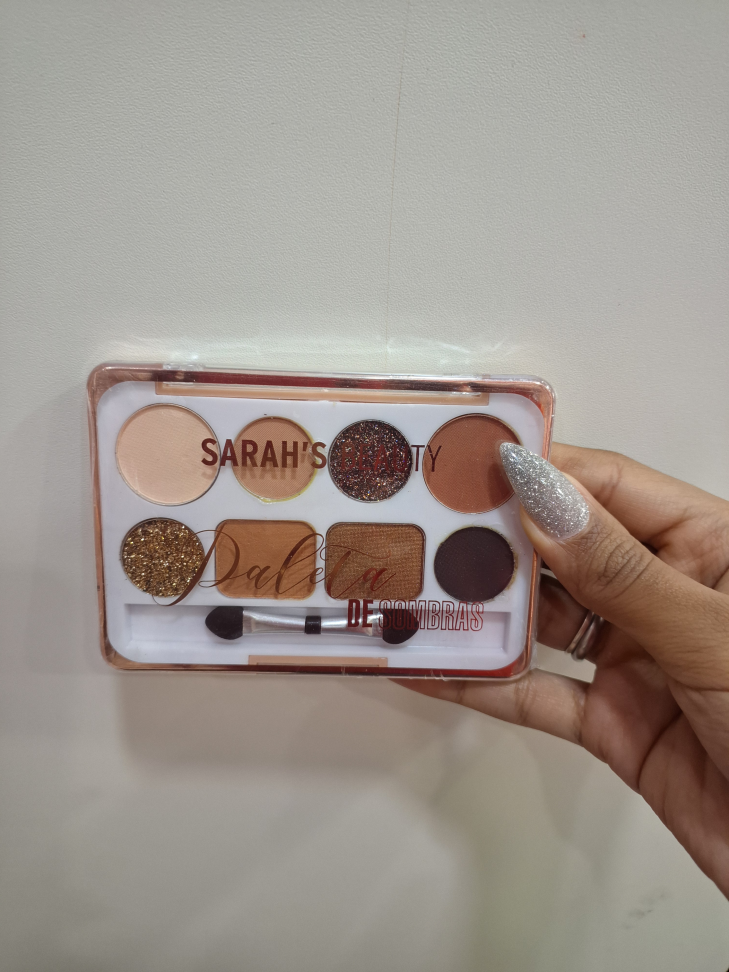 Paleta de Sombras c/8 cores e Pincel SARAH'S BEAUTY - Tipo A