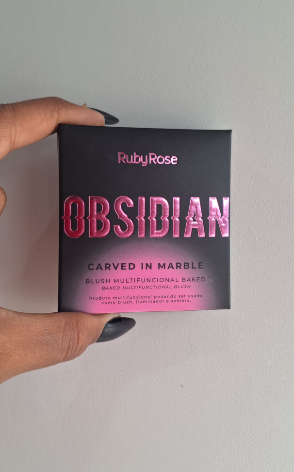 Blush obsidian Veleid Woman