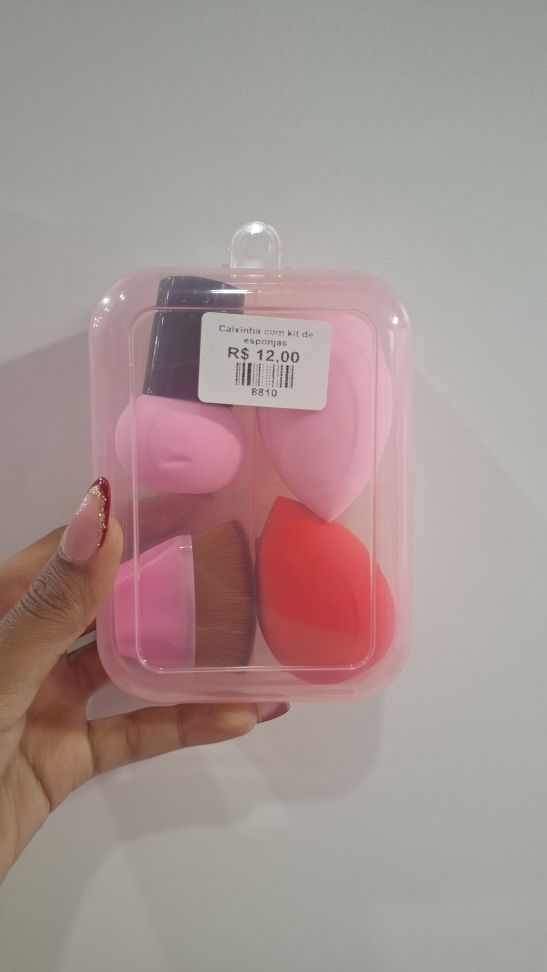 Caixinha com kit de esponjas