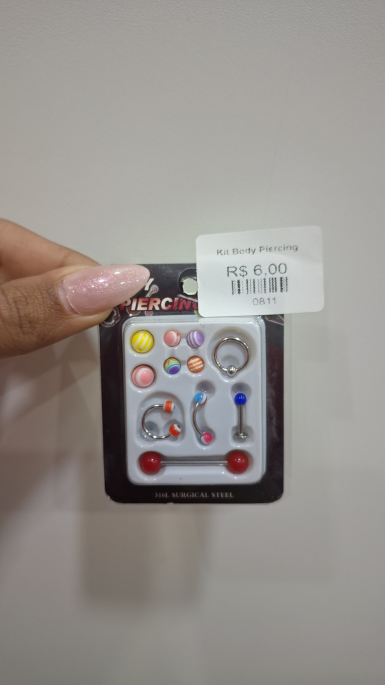 Kit body piercing