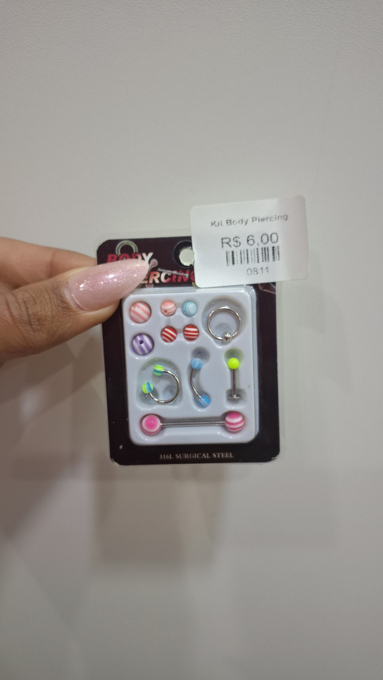 Kit body piercing