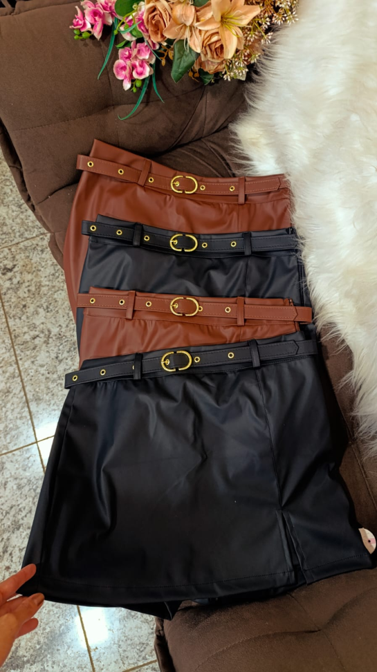 Short saia de couro 367