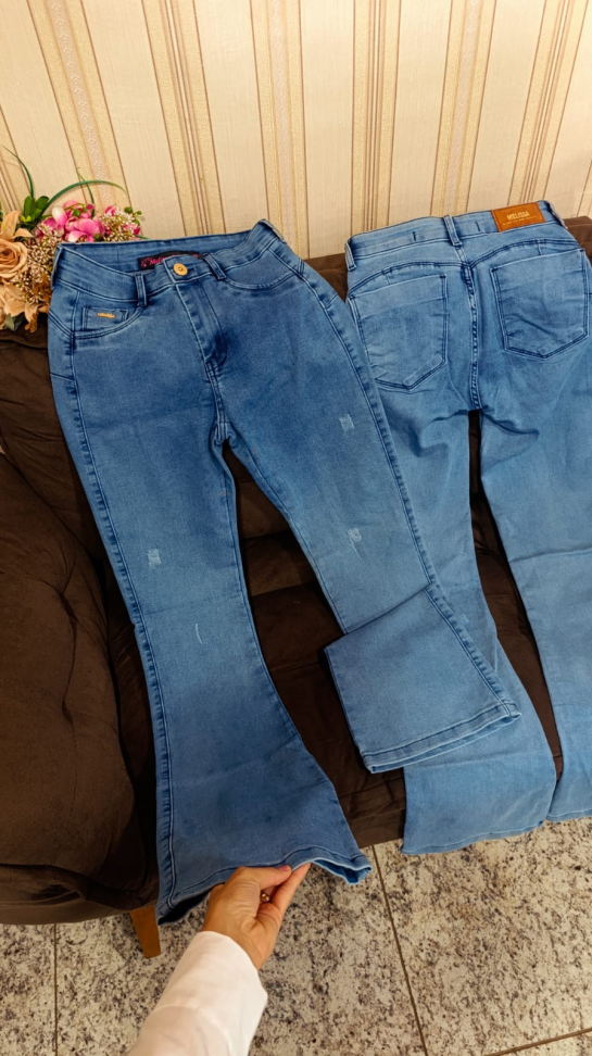 Calça jeans flare clara 434