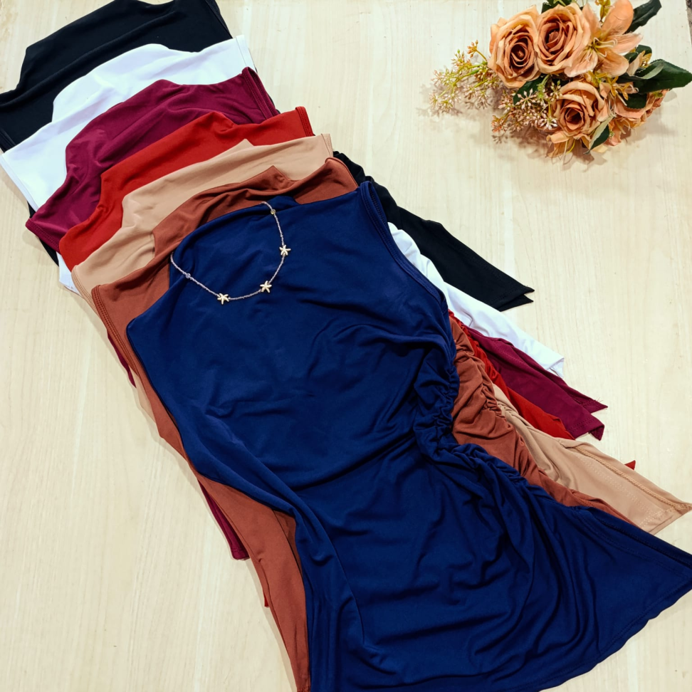 blusa assimetrica gola alta 255
