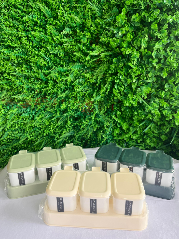 KIT - 3 PORTA CONDIMENTOS DE PLÁSTICO SIMPLES COM COM MEDIDORA - 3 CORES