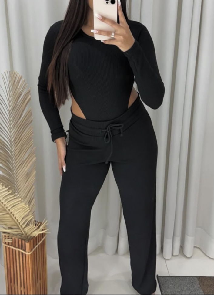 Conjunto Body cavado
