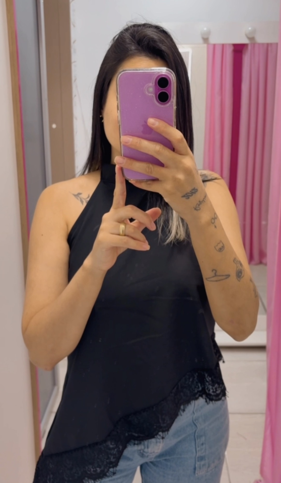 Blusinha com renda