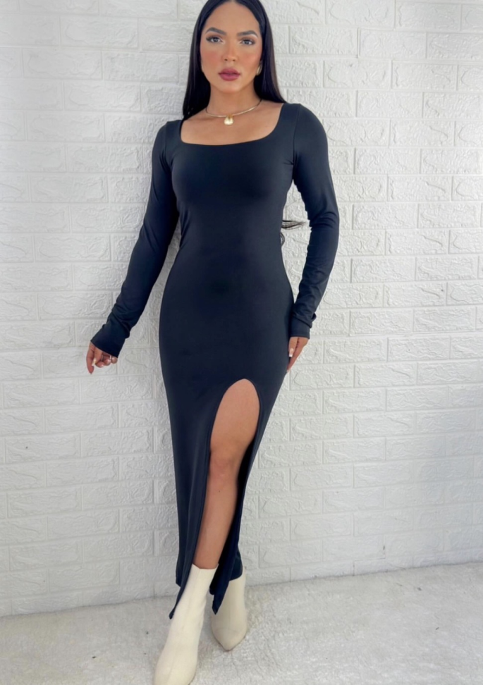 Vestido mídi com fenda