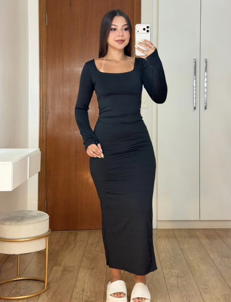 Vestido midi com dedeira
