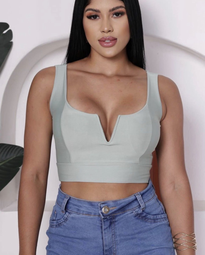 Cropped aro v