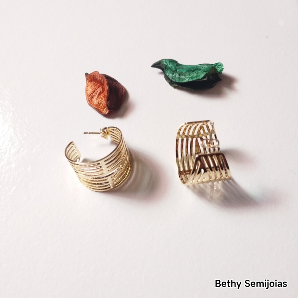 Argola grossa vazada folheada a ouro - #3