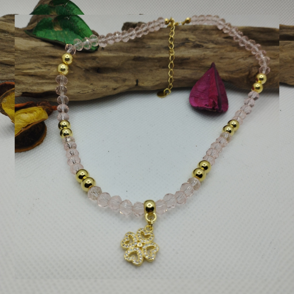 Chocker pedras cristais rosa com pingente trevo cravejado - #3