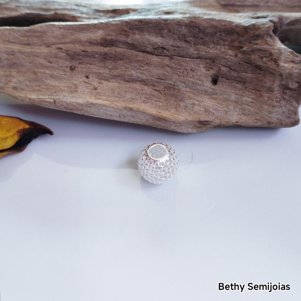 Berloque entremeio vazado - #1